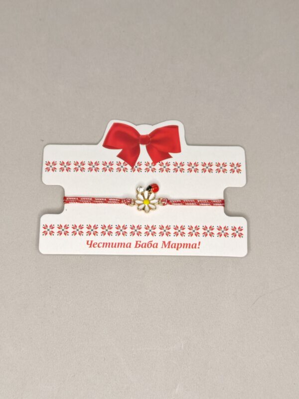 bloem met lieveheersbeestje