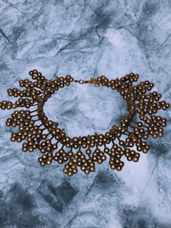 „Bronze Crown Necklace“